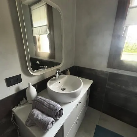 New A Stone's Throw From The Fair Apartment Cremona